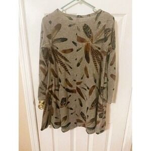 BELLAMIE SMALL Long Sleeve Feather Print Knit Tunic Swing Top